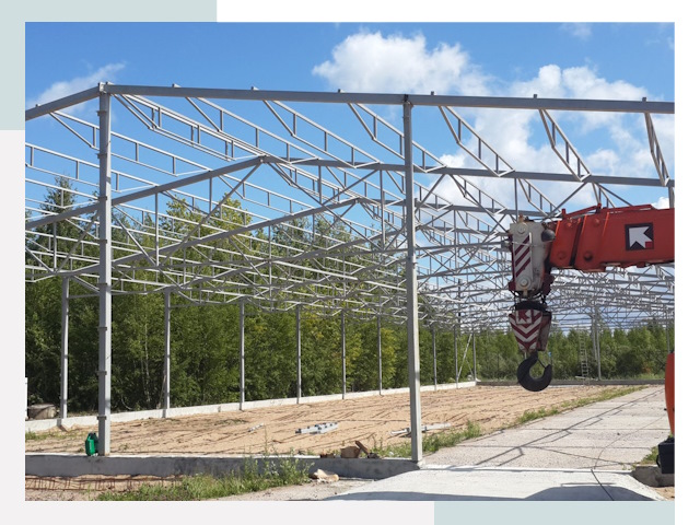 Строительство конюшен в Снежинск от 624 руб. под ключ